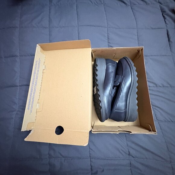 Clarks Collection Leather Loafers "Sharon Pace" - Size: 7.5 - NIB - Picture 14 of 16